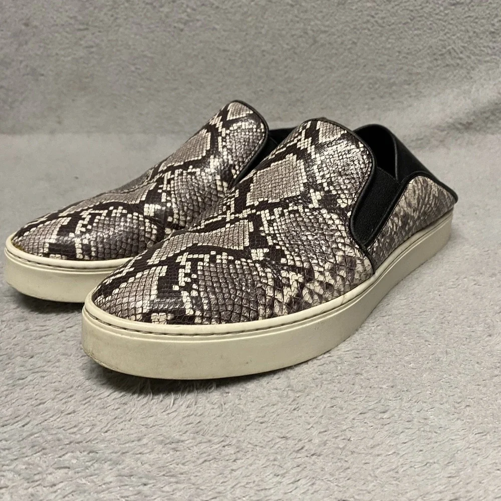 Vince Garvey‎ Slip On Shoes Womens 6 Snake Print Casual
